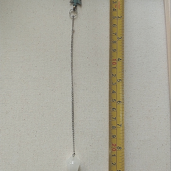 Clear Quartz Arrowhead Master Healing Pendulum on chain - Picture 6 of 7